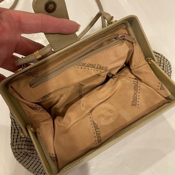 Whiting and Davis vintage metal mesh bag - Picture 6 of 7